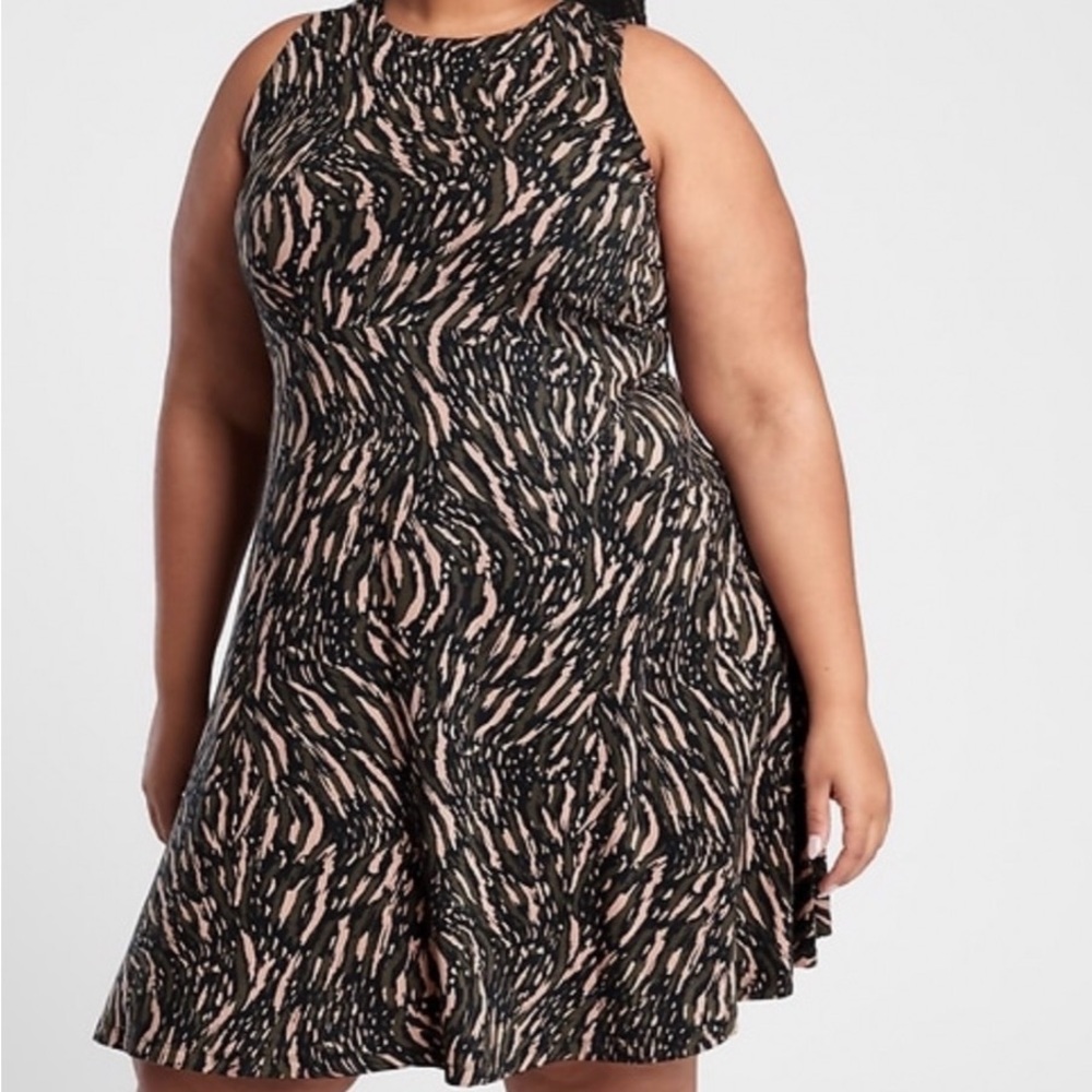Athleta Thera Print Dress